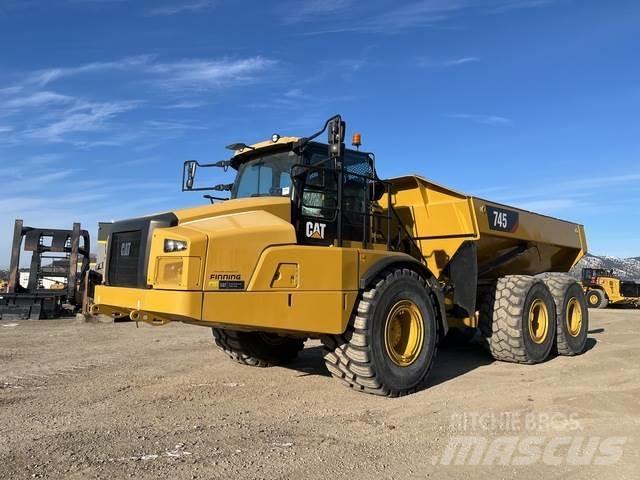 CAT 745 Дъмпери/моторни превозни средства