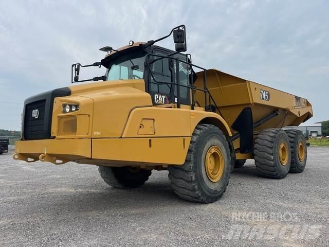 CAT 745 Дъмпери/моторни превозни средства