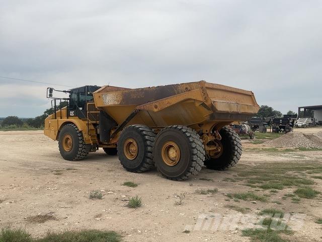 CAT 745 Дъмпери/моторни превозни средства