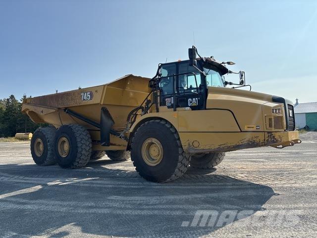 CAT 745 Дъмпери/моторни превозни средства