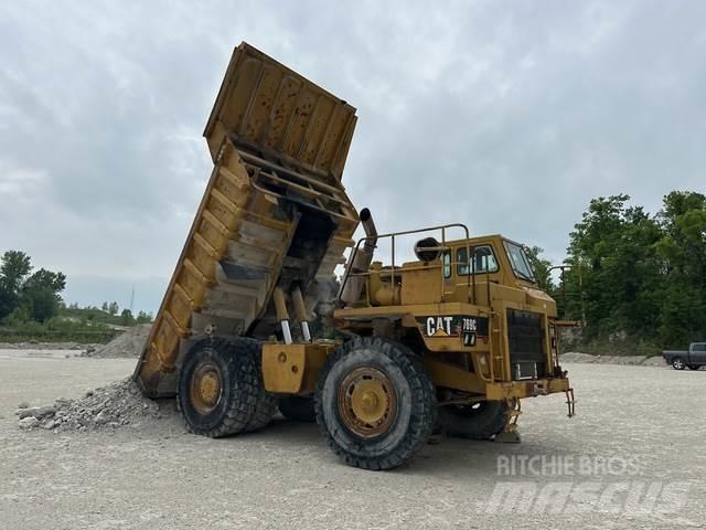 CAT 769C Дъмпери/моторни превозни средства