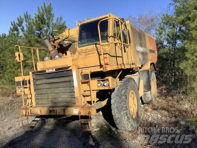 CAT 769C Цистерни за вода
