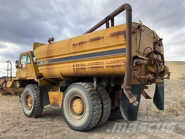 CAT 769C Цистерни за вода
