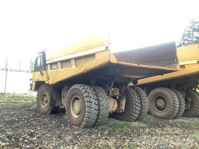 CAT 769D Дъмпери/моторни превозни средства