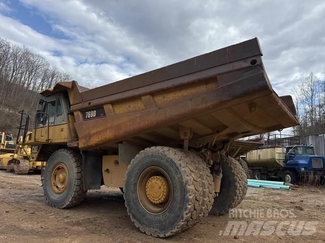 CAT 769D Дъмпери/моторни превозни средства
