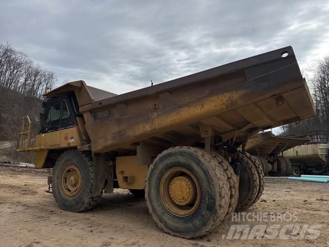 CAT 769D Дъмпери/моторни превозни средства