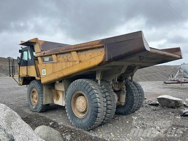 CAT 769D Дъмпери/моторни превозни средства