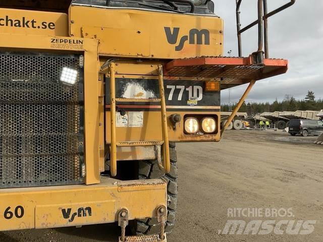 CAT 771D Дъмпери/моторни превозни средства