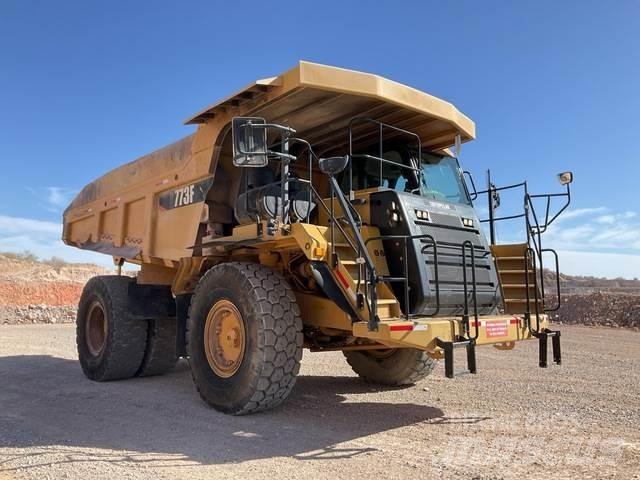 CAT 773F Дъмпери/моторни превозни средства