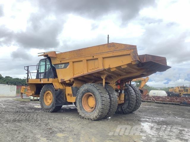 CAT 773F Дъмпери/моторни превозни средства