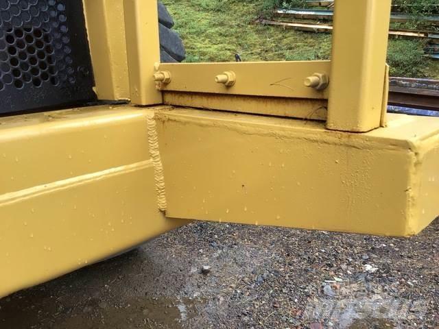 CAT 775D Дъмпери/моторни превозни средства