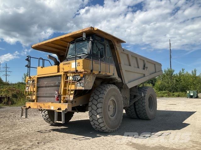 CAT 775E Дъмпери/моторни превозни средства