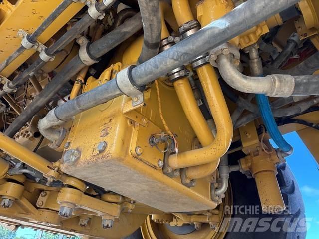 CAT 777 Дъмпери/моторни превозни средства