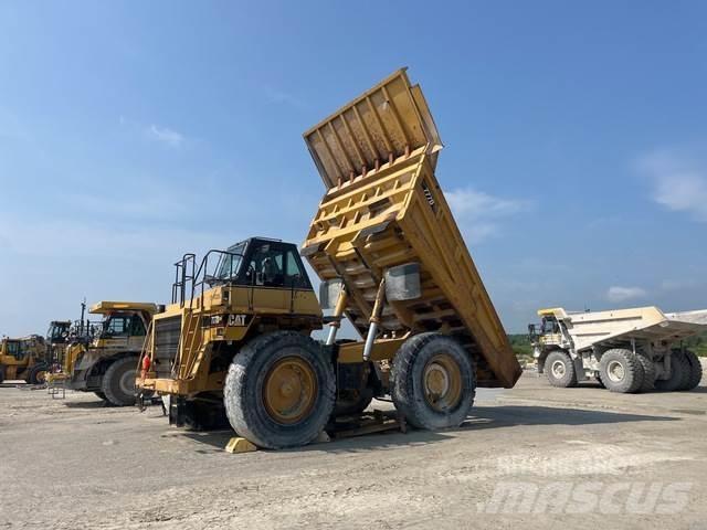 CAT 777D Дъмпери/моторни превозни средства