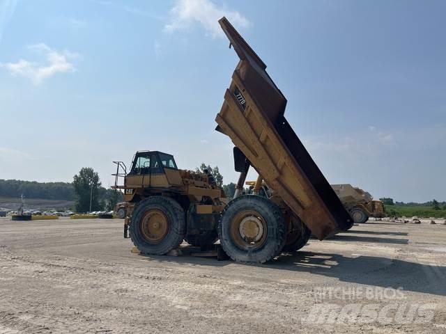 CAT 777D Дъмпери/моторни превозни средства