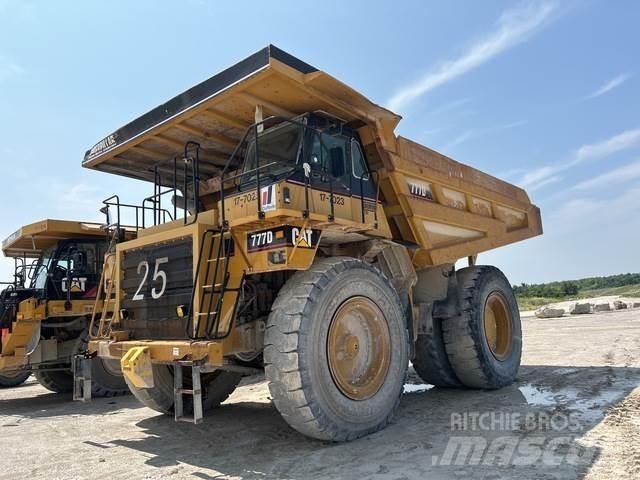 CAT 777D Дъмпери/моторни превозни средства