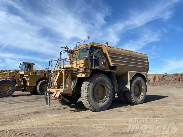 CAT 777D Цистерни за вода
