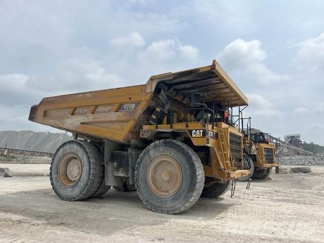 CAT 777D Дъмпери/моторни превозни средства