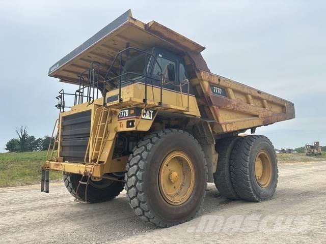 CAT 777D Дъмпери/моторни превозни средства