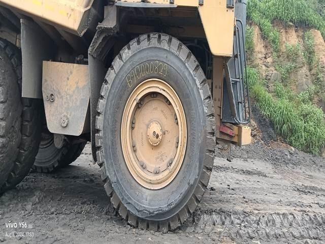 CAT 777E Дъмпери/моторни превозни средства