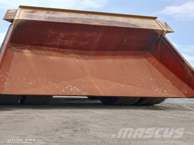 CAT 777E Дъмпери/моторни превозни средства