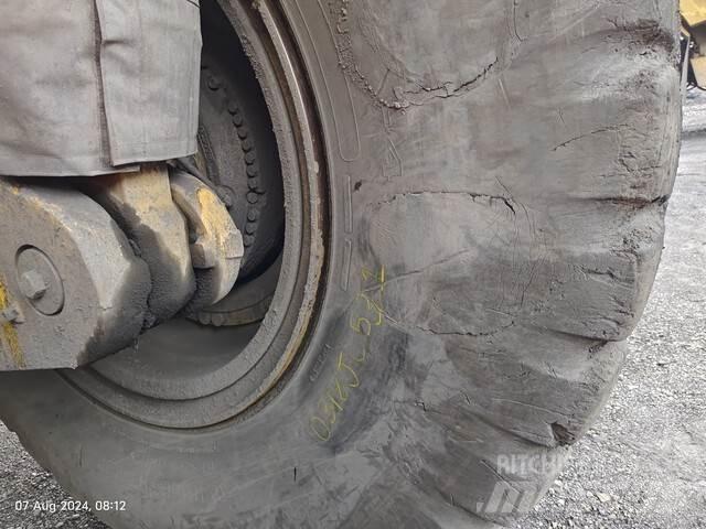 CAT 777E Дъмпери/моторни превозни средства