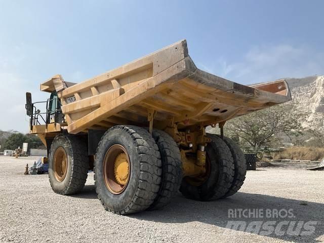 CAT 777F Дъмпери/моторни превозни средства