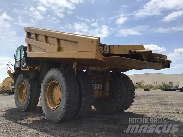 CAT 777F Дъмпери/моторни превозни средства