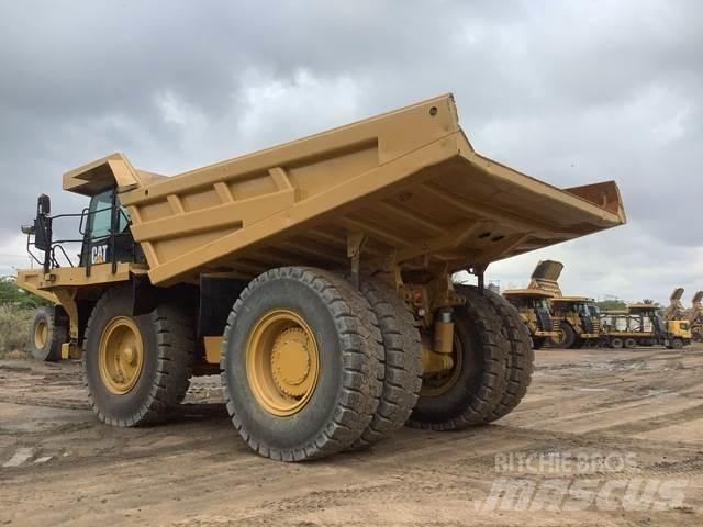 CAT 777F Дъмпери/моторни превозни средства