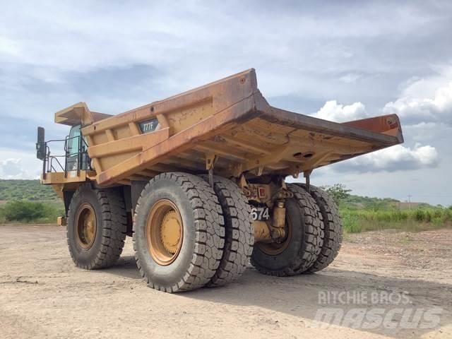 CAT 777F Дъмпери/моторни превозни средства