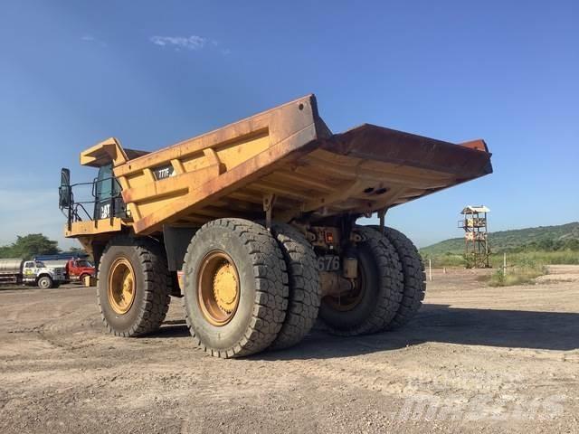 CAT 777F Дъмпери/моторни превозни средства