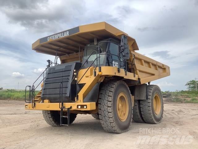 CAT 777F Дъмпери/моторни превозни средства