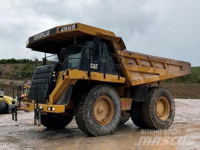 CAT 777F Дъмпери/моторни превозни средства