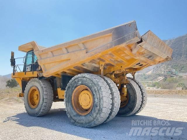 CAT 777F Дъмпери/моторни превозни средства
