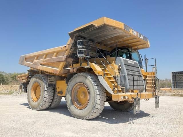 CAT 777F Дъмпери/моторни превозни средства