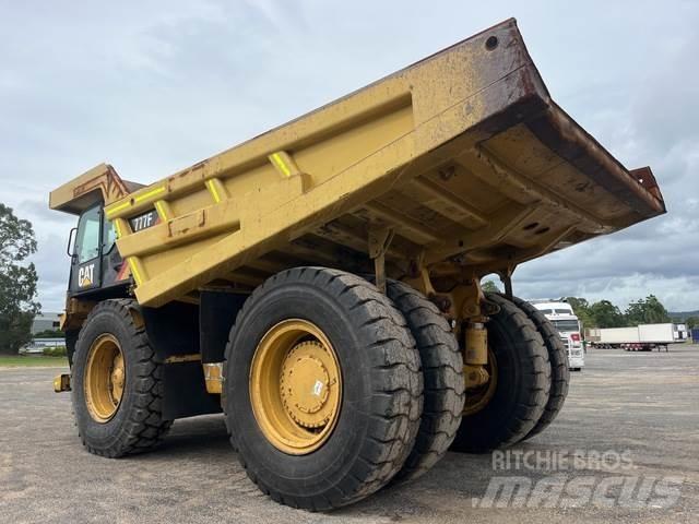 CAT 777F Дъмпери/моторни превозни средства
