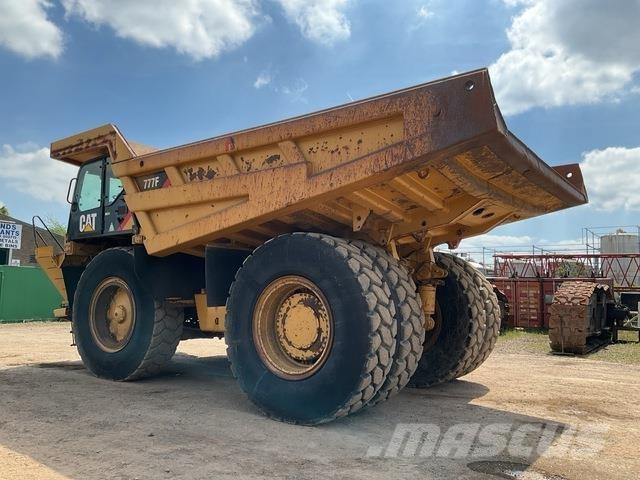CAT 777F Дъмпери/моторни превозни средства