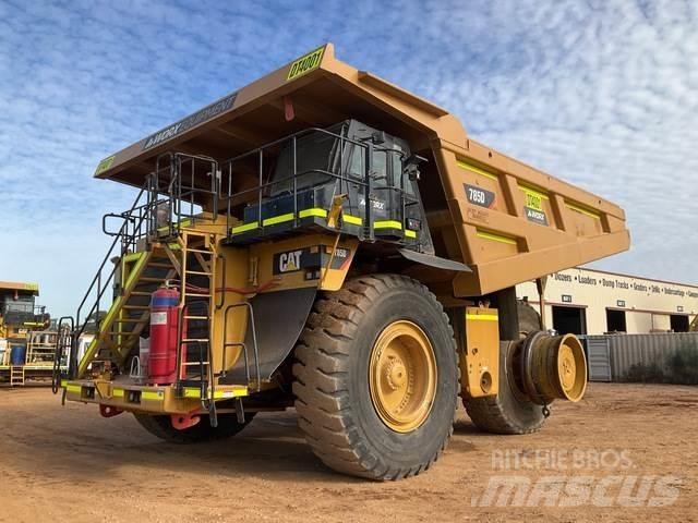 CAT 785D Дъмпери/моторни превозни средства