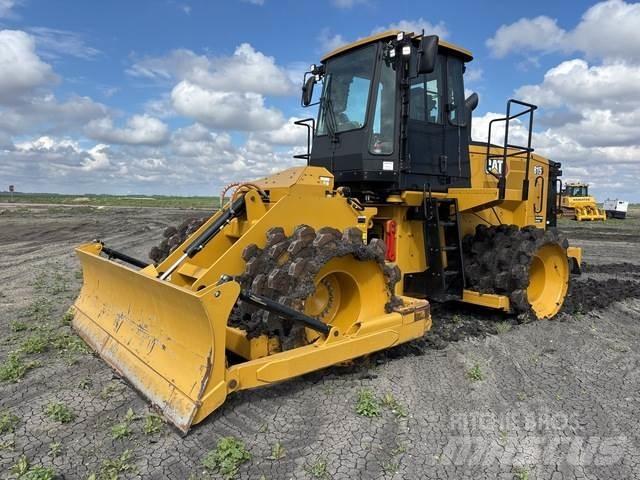 CAT 815 Уплътнители за почва
