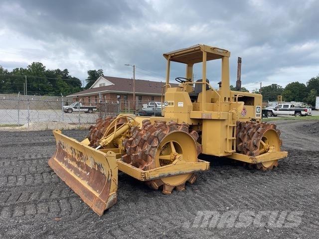 CAT 815 Уплътнители за почва
