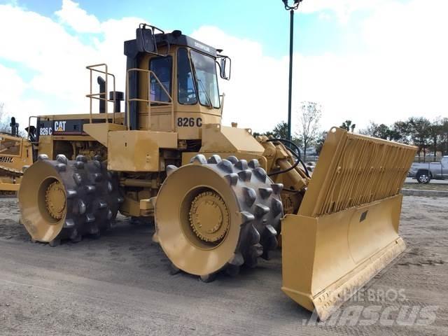 CAT 826C Уплътнители за почва
