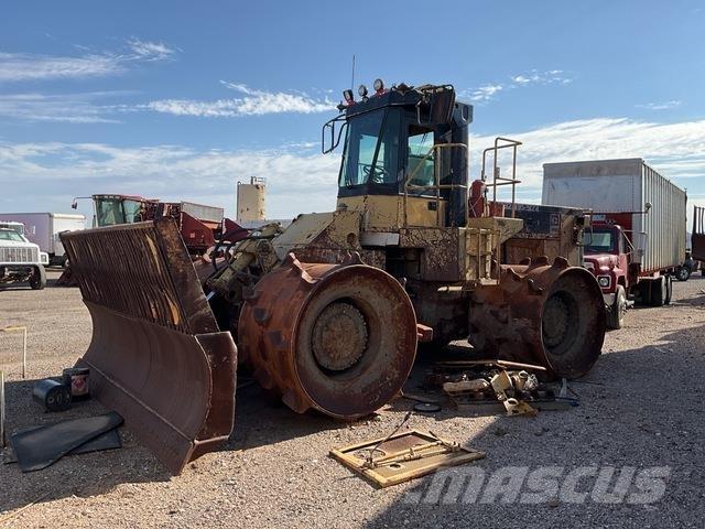 CAT 826C Уплътнители за почва
