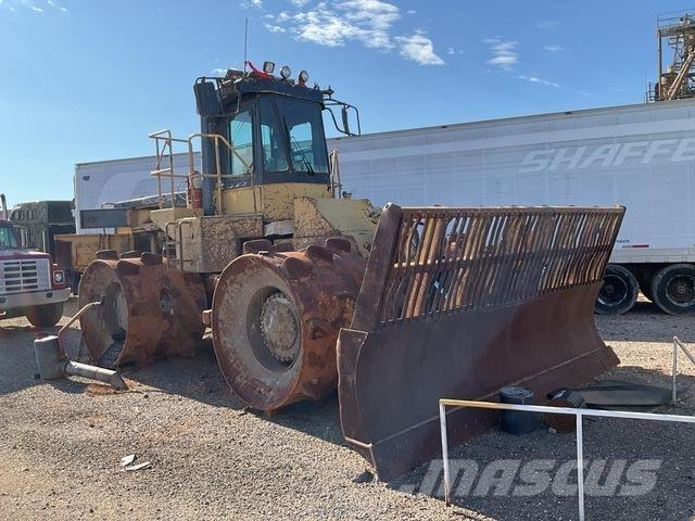 CAT 826C Уплътнители за почва
