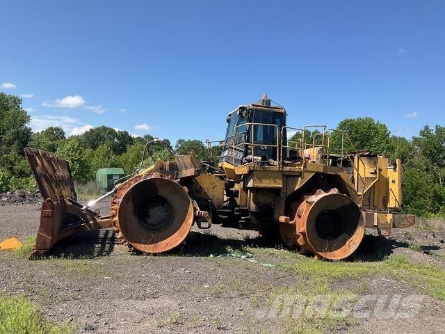 CAT 836G Уплътнители за почва
