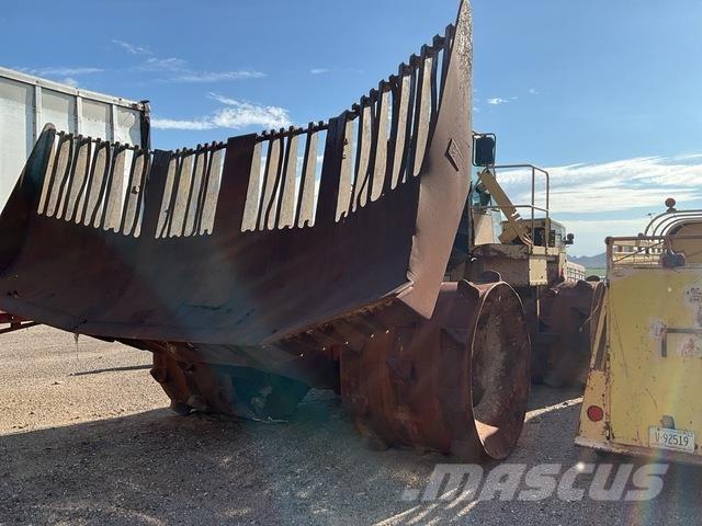 CAT 836G Уплътнители за почва
