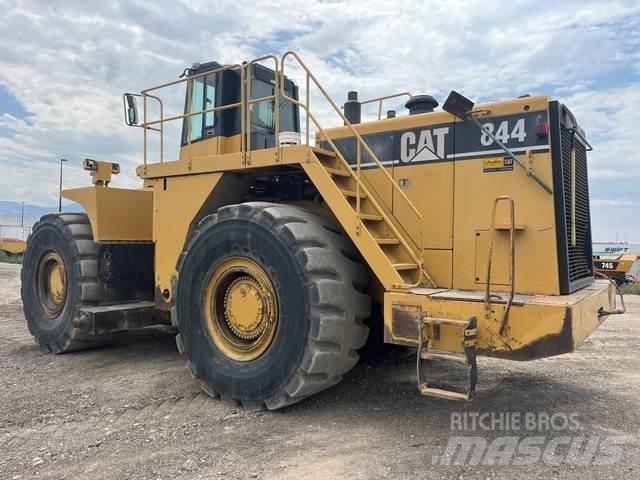 CAT 844H Колесни булдозери
