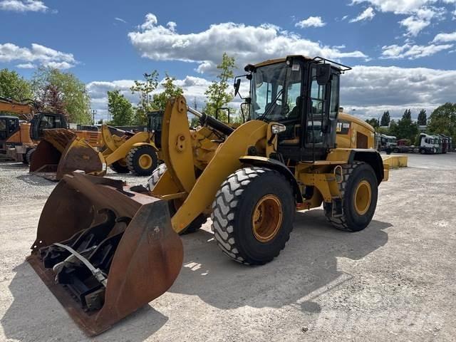CAT 926M Колесни товарачи