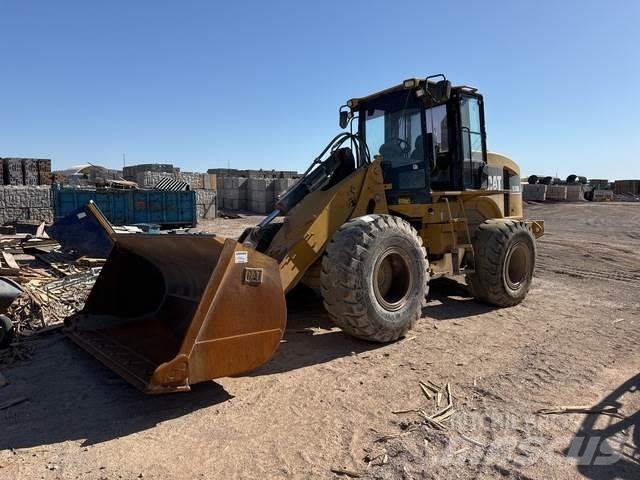 CAT 930G Колесни товарачи