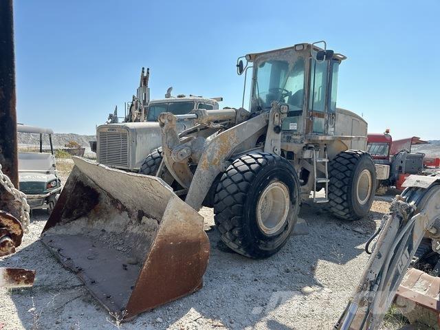 CAT 938G Колесни товарачи