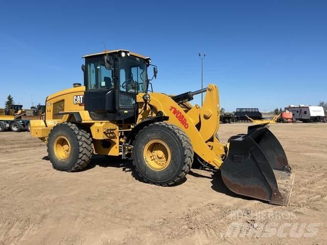 CAT 938M Колесни товарачи